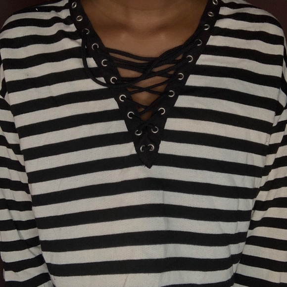 Forever 21 Striped Lace Up Cropped Long Sleeve S - Picture 2 of 3